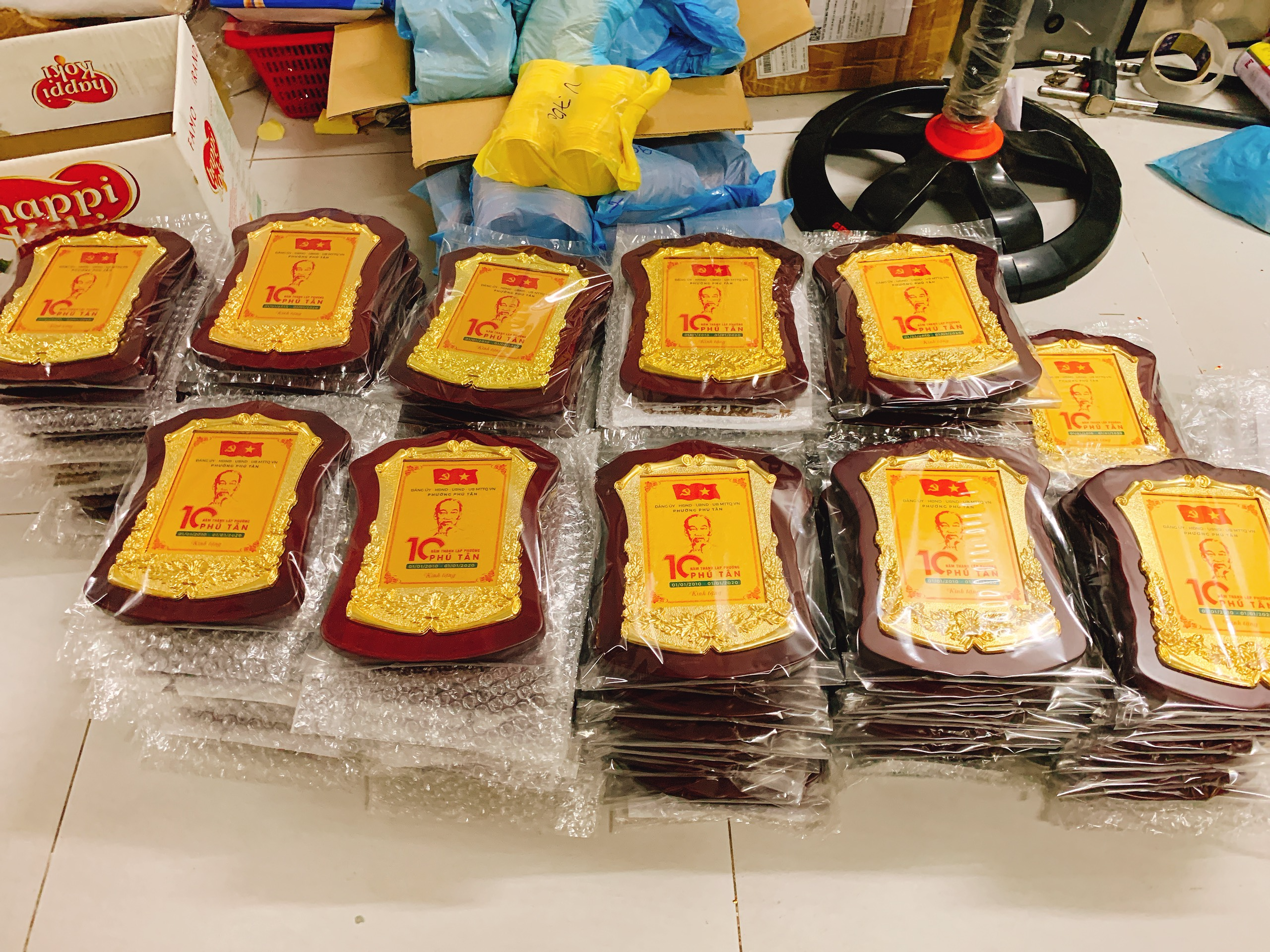 Kỷ Niệm Chương gỗ số 6