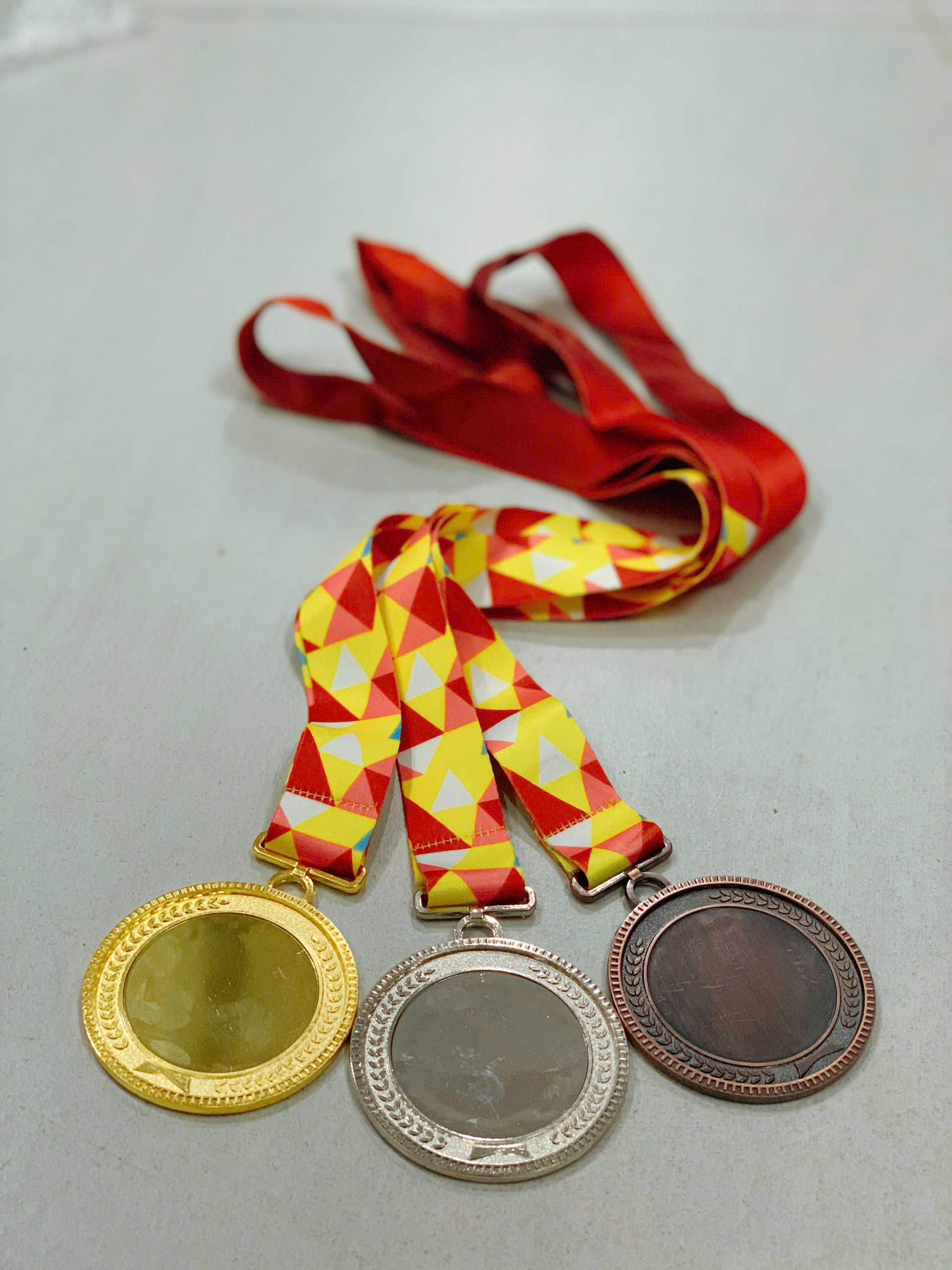 Huy Chương Kim Loại 02